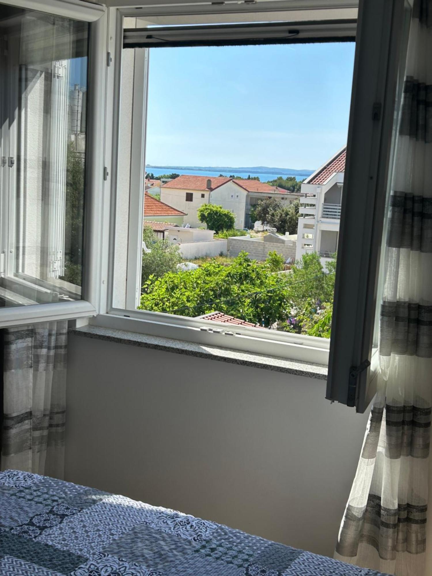 Apartmani Lovrencic Vrsi Ngoại thất bức ảnh
