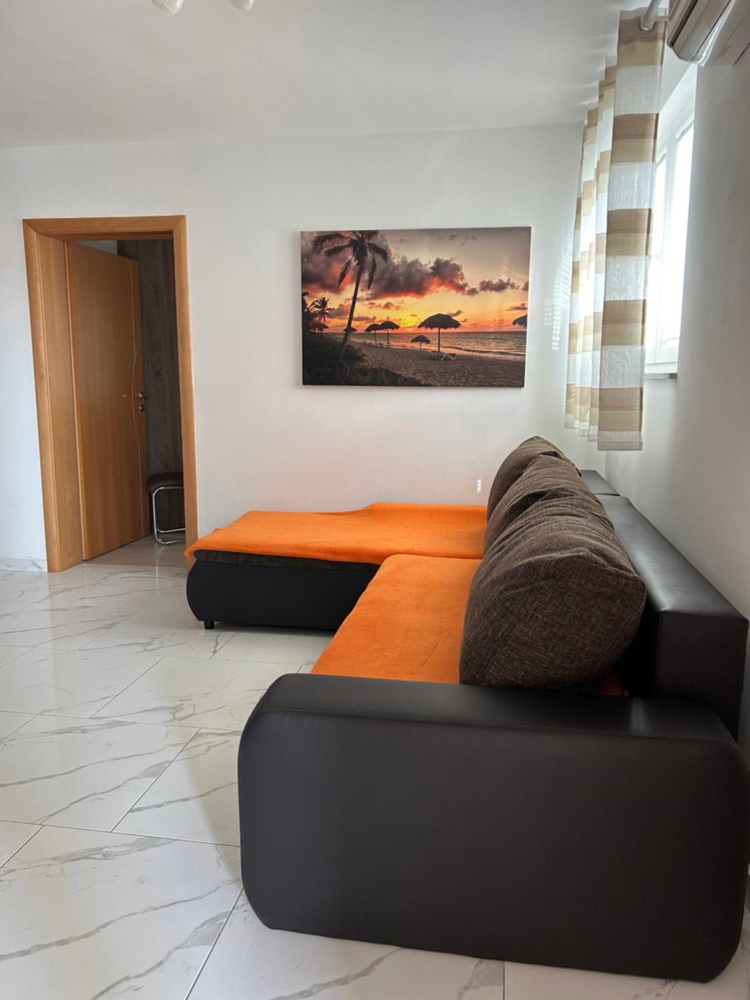 Apartmani Lovrencic Vrsi Ngoại thất bức ảnh